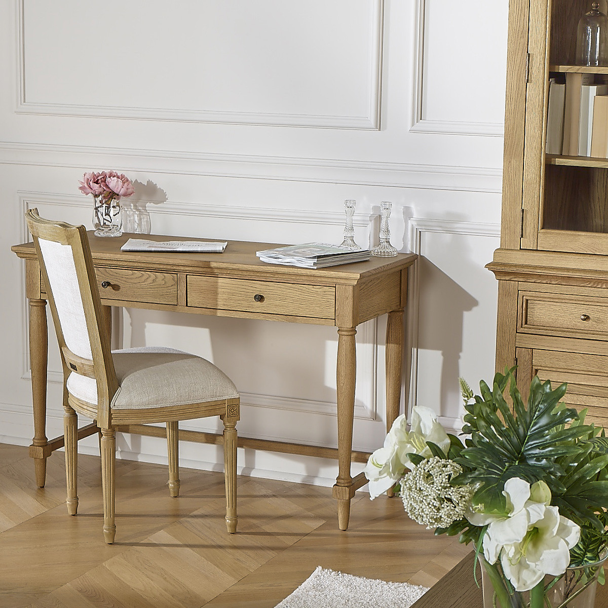 Bureau style shabby chic en chêne, 2 tiroirs EDINBURGH marron, ROBIN DES BOIS