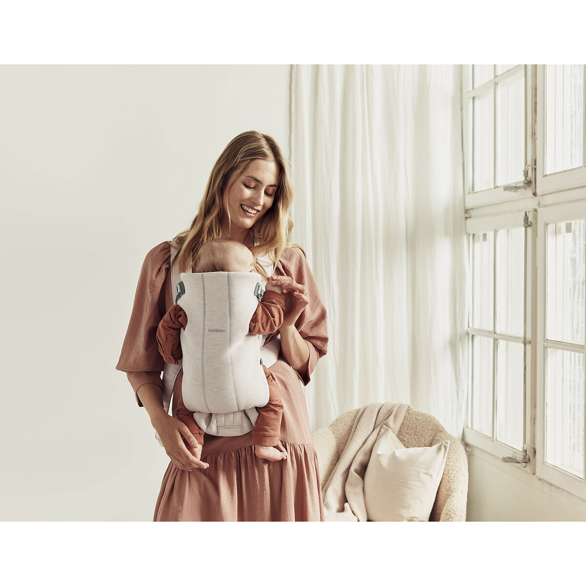 Porte bébé mini jersey 3D beige clair, BABYBJORN
