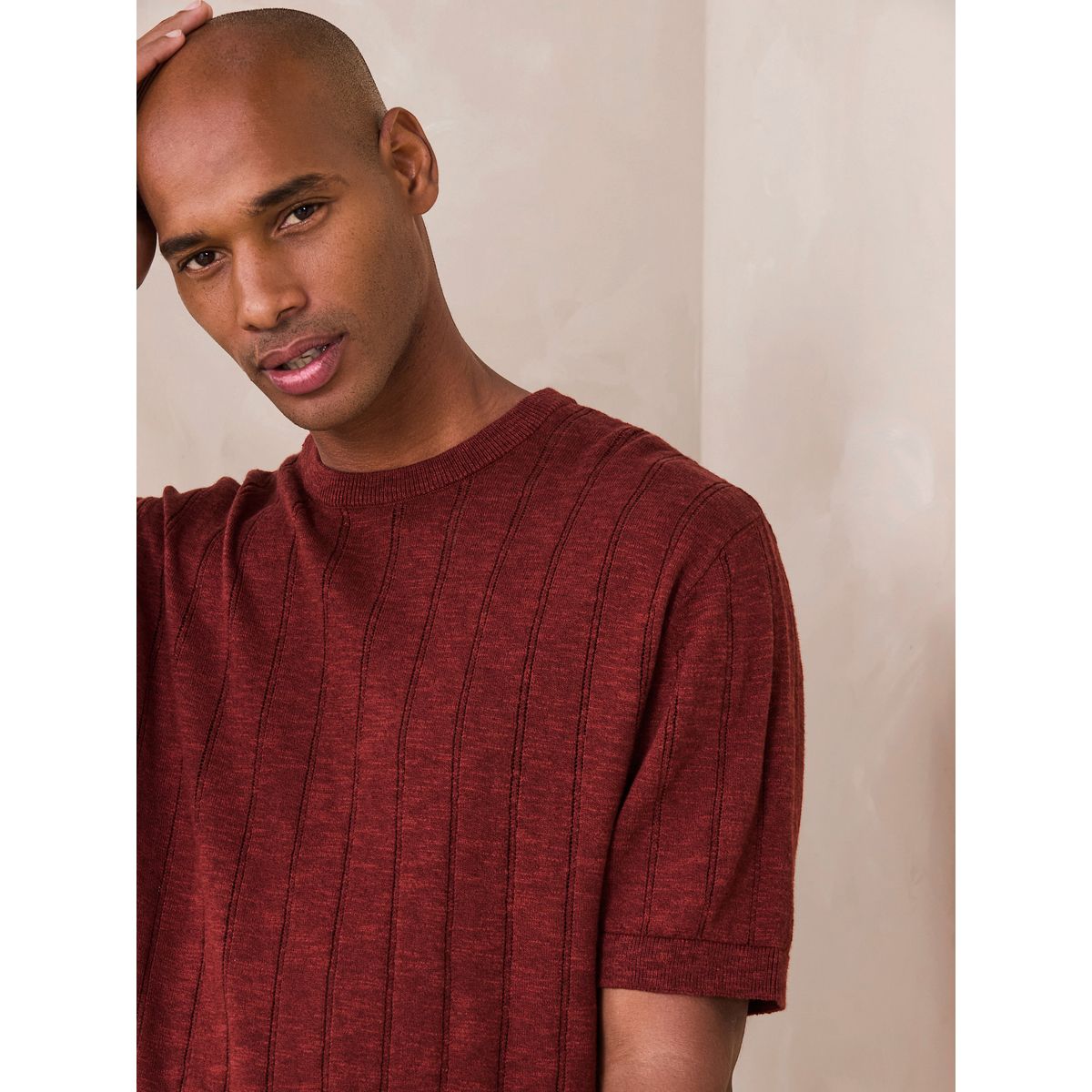 Pull ras du cou standard en lin majoritaire rouge, NEXT