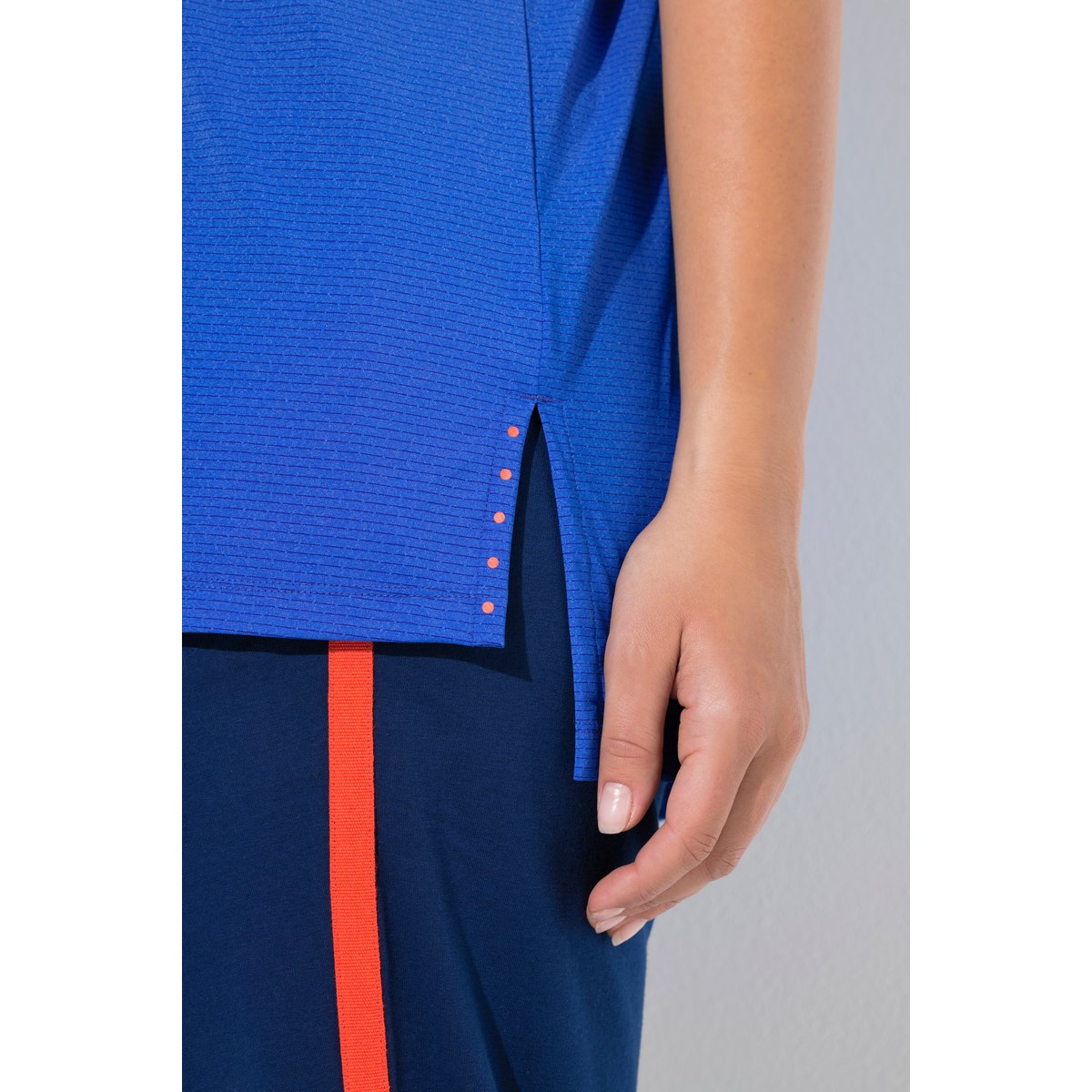T-shirt technique avec empiècements en mesh bleu roi, ULLA POPKEN