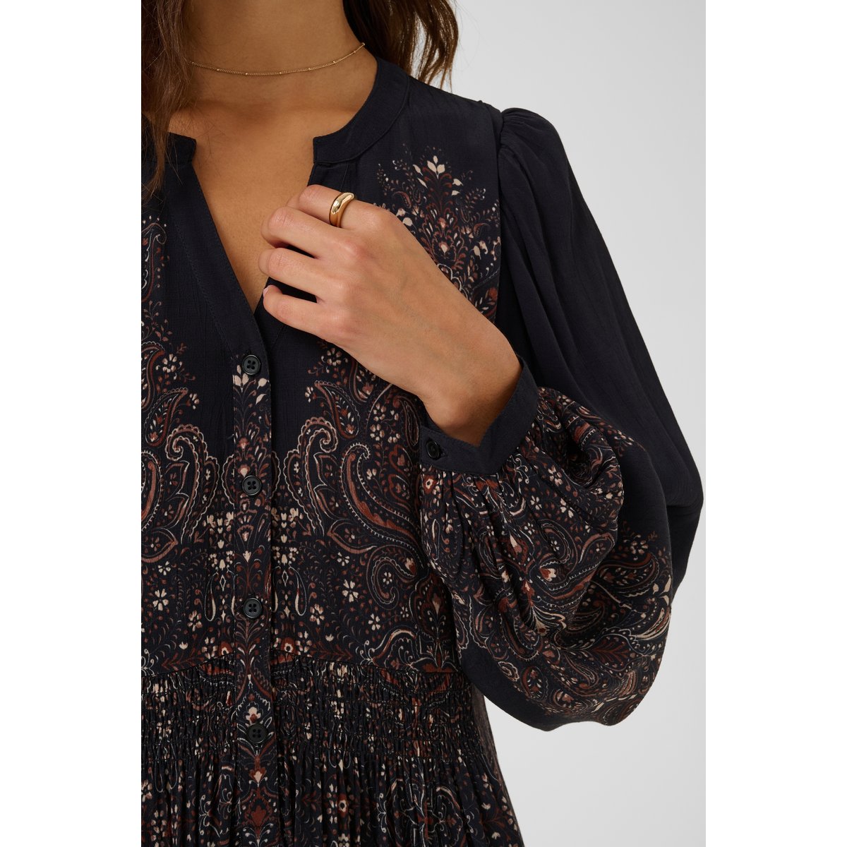 Robe noir black ethnic florals, CREAM