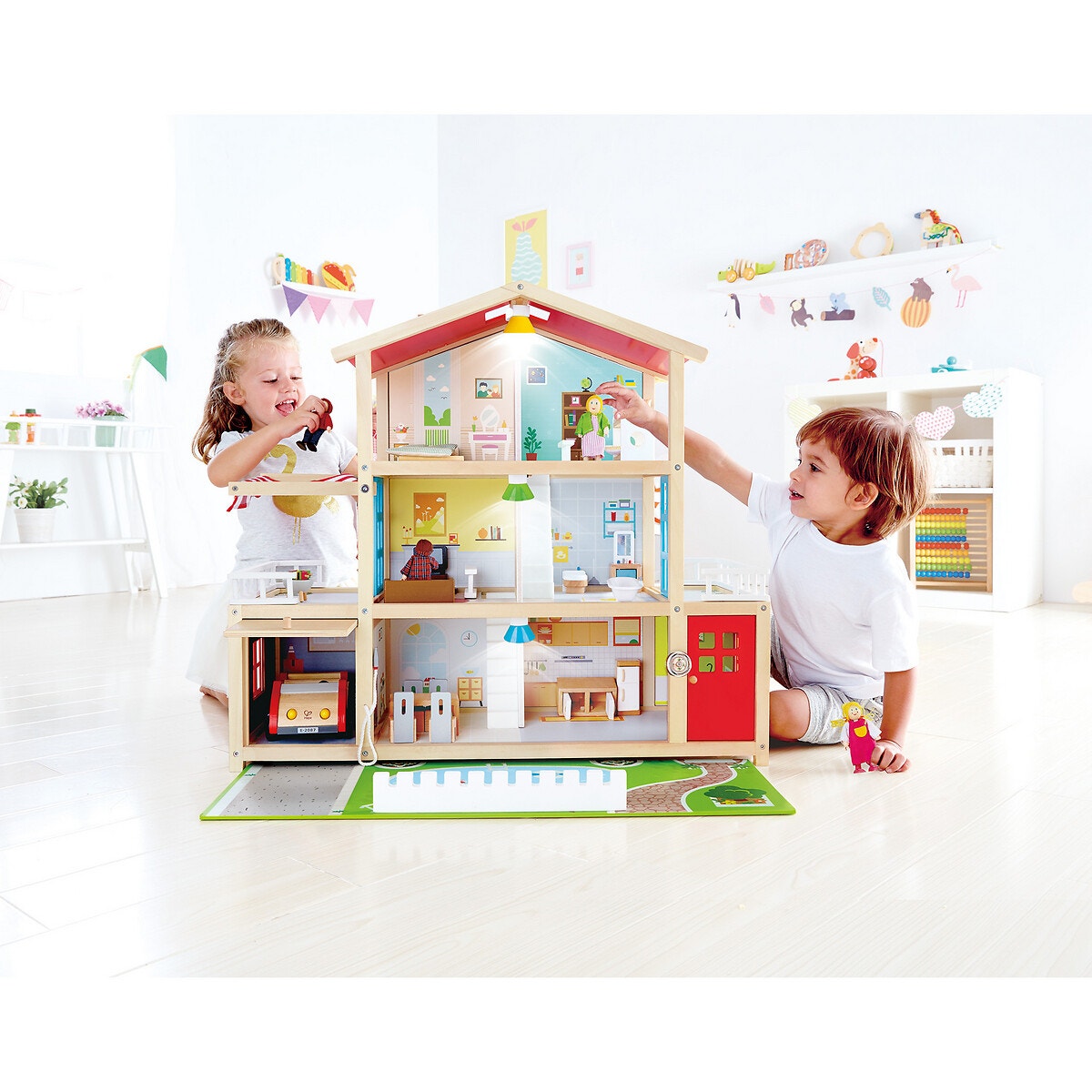 Villa de famille des poupées multicolore, HAPE