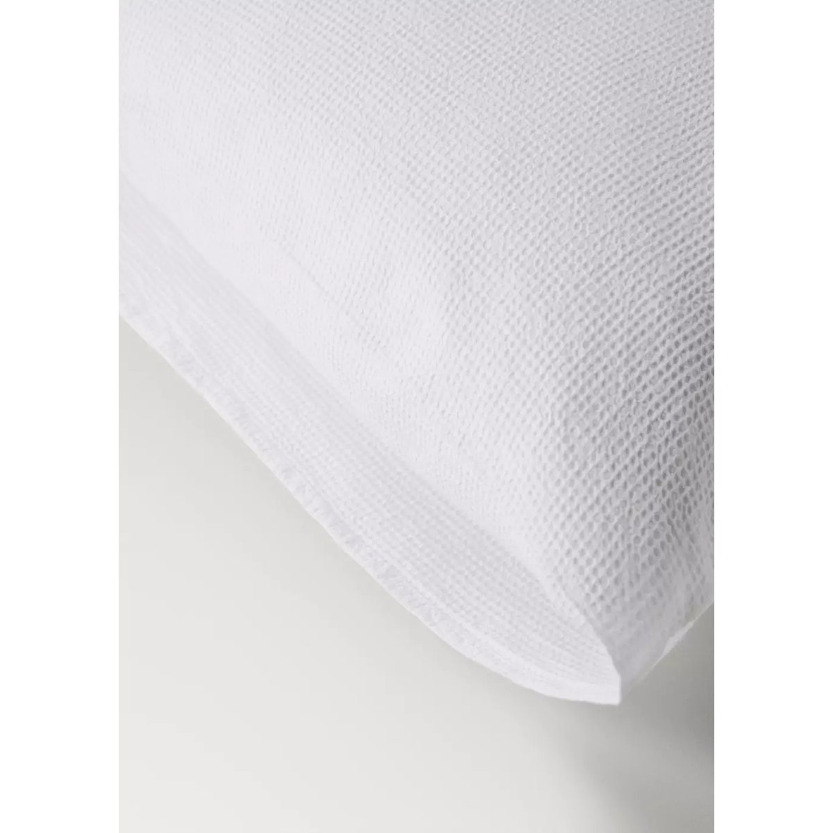 Deux taies d'oreiller coton garment-dyed mini waffle 50x75 cm blanc cassé, MANGO HOME