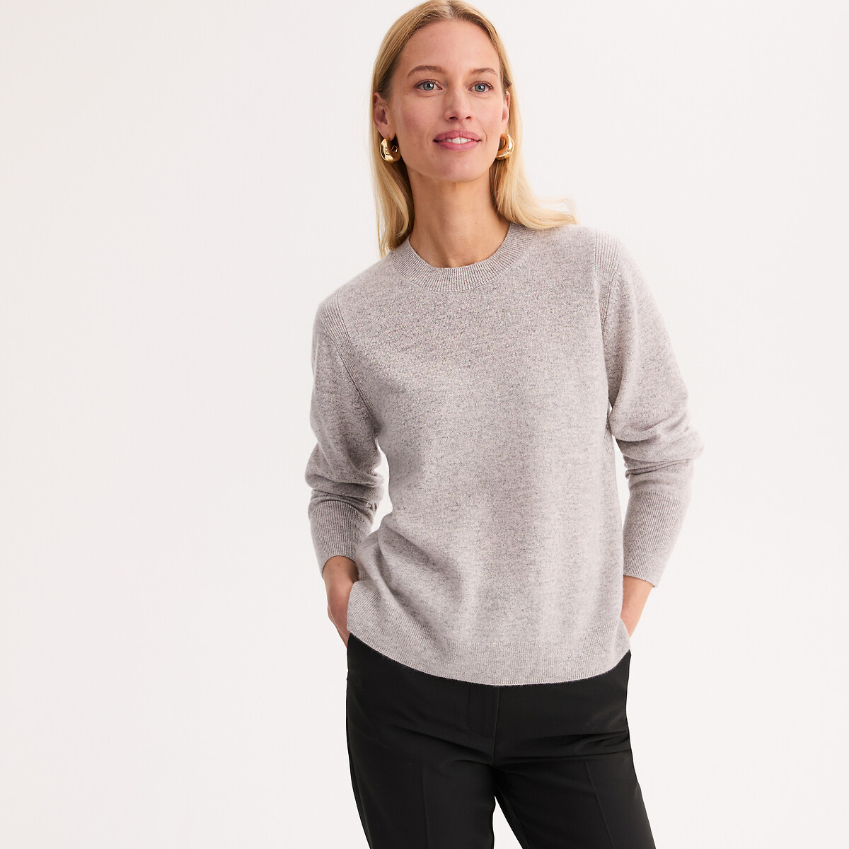 Jersey de cachemira con cuello redondo, punto fino gris jaspeado claro, ANNE WEYBURN