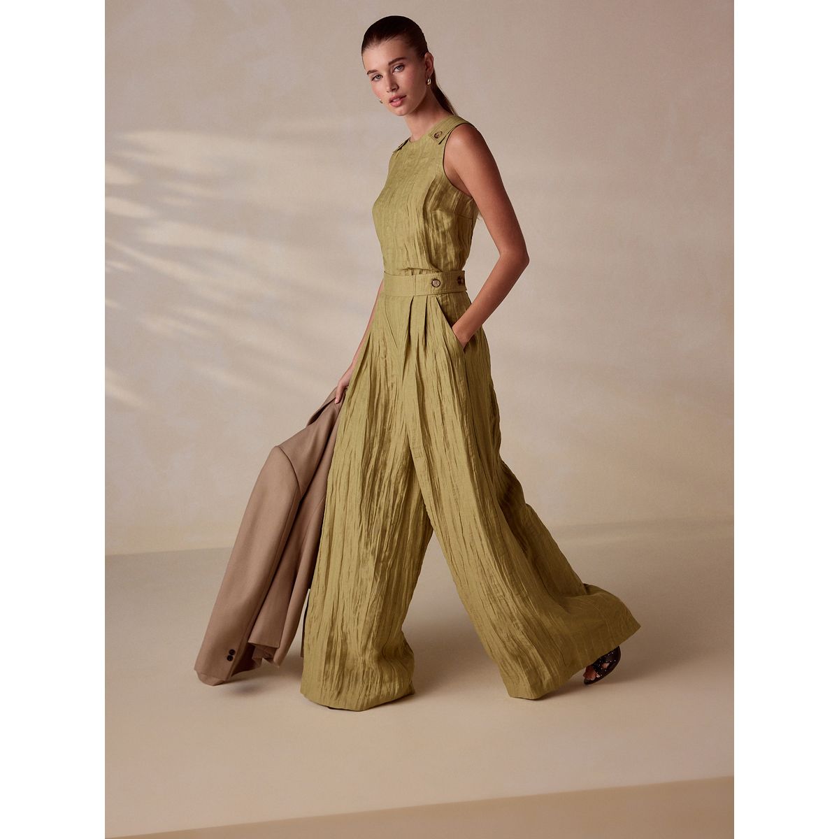 Pantalon extra large en lin majoritaire vert olive, NEXT