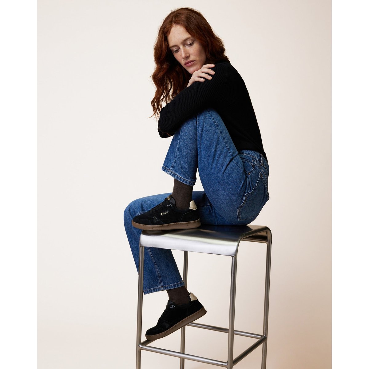 Baskets basses en cuir nubuck noir, FAGUO