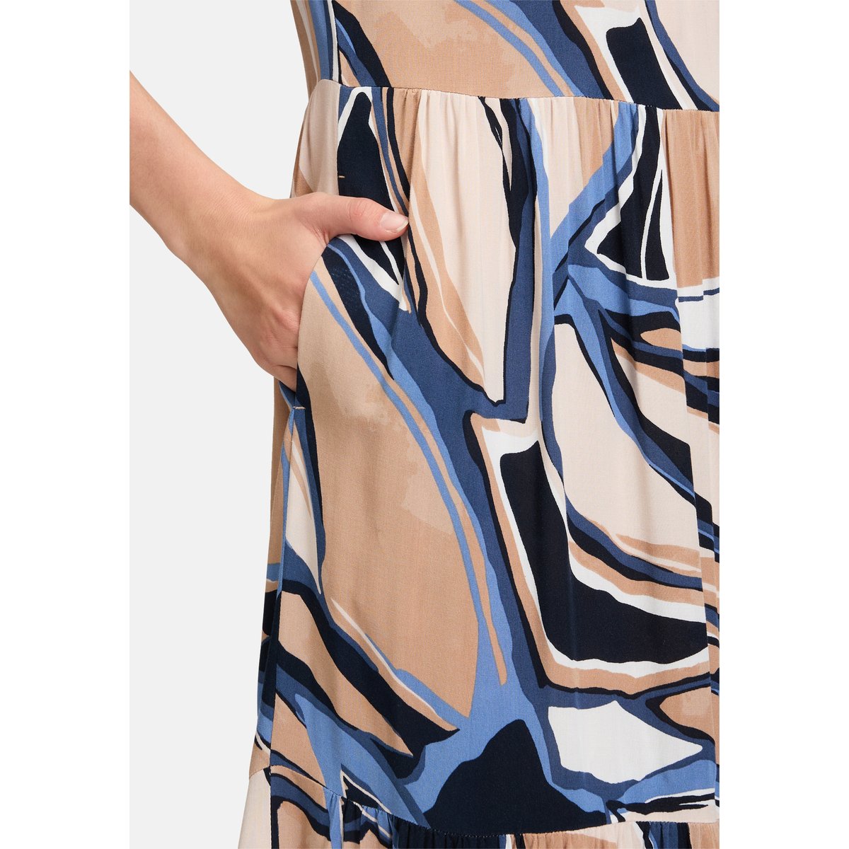 Robe d'été à jupe à volants nature/blue, BETTY & CO