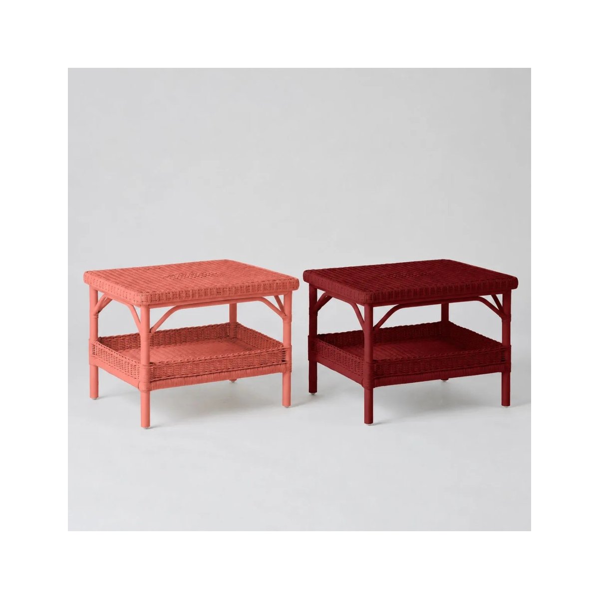 Table basse rectangulaire en rotin PRIMAVERA laqué bleu azur rose, KOK