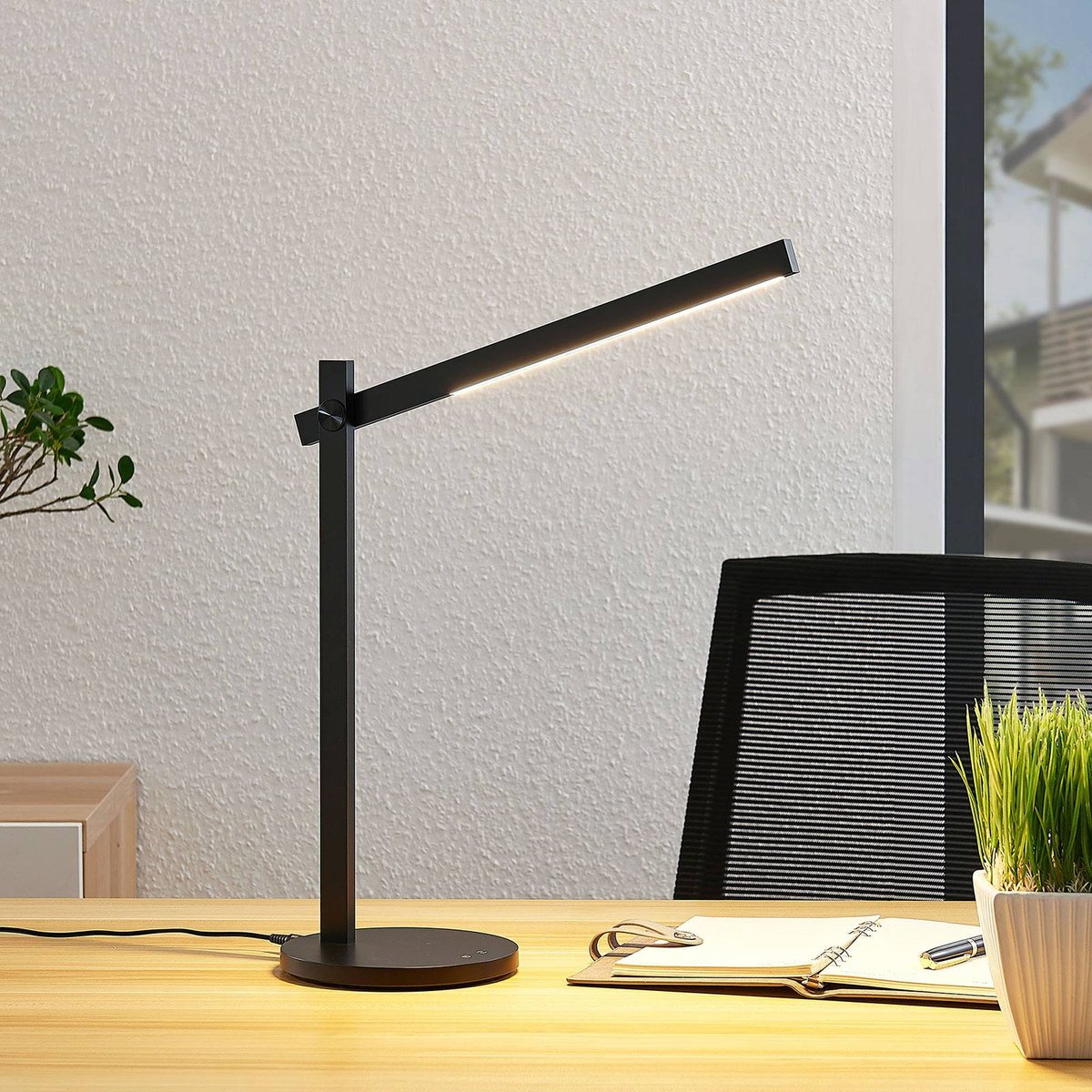 Lampe à poser moderneLED, Loretta noir, LINDBY