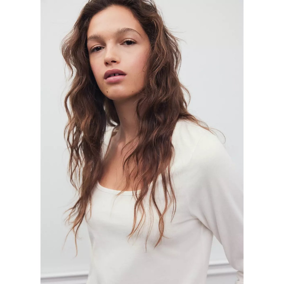 T-shirt avec bas en dentelle blanc cassé, MANGO TEEN