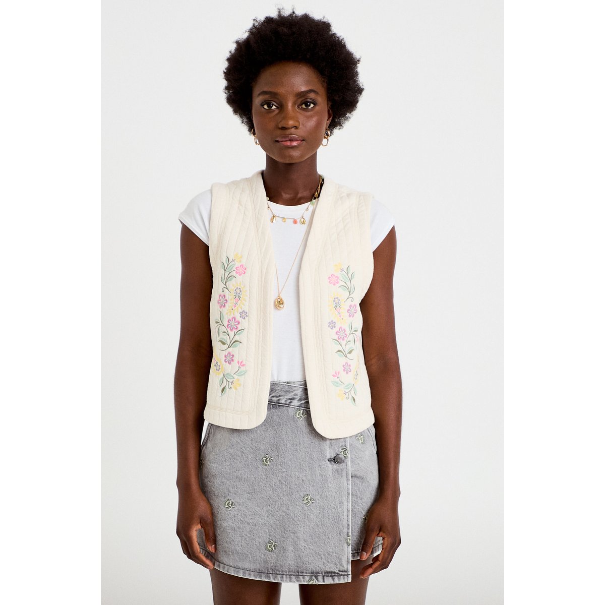 Gilet droit sans manches col rond ecru, CACHE CACHE