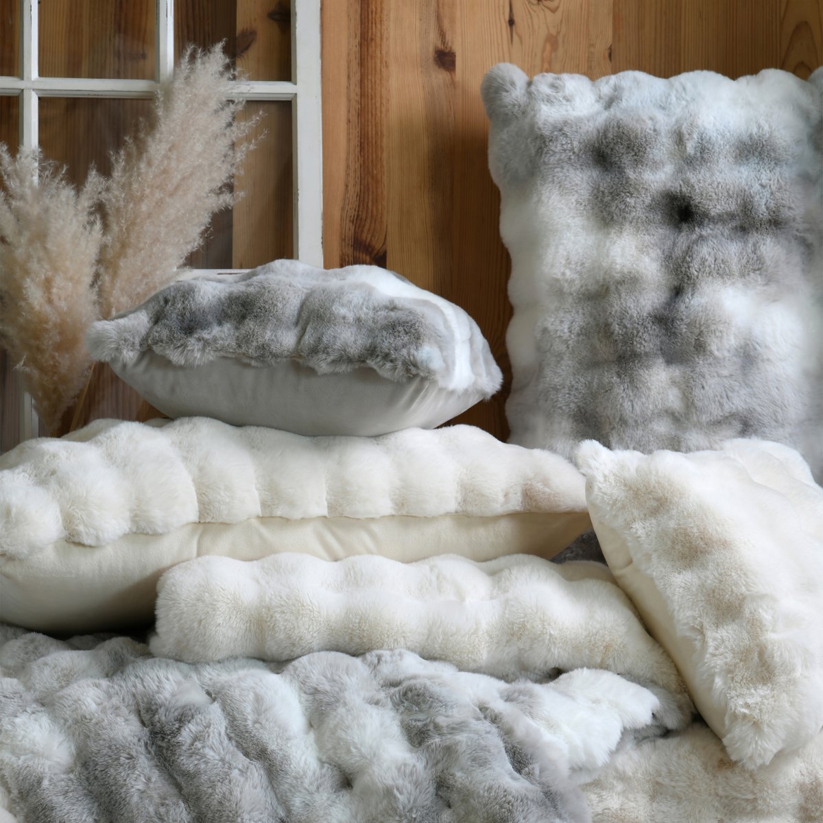Coussin déhoussable imitation fourrure ecru, LOVELY CASA