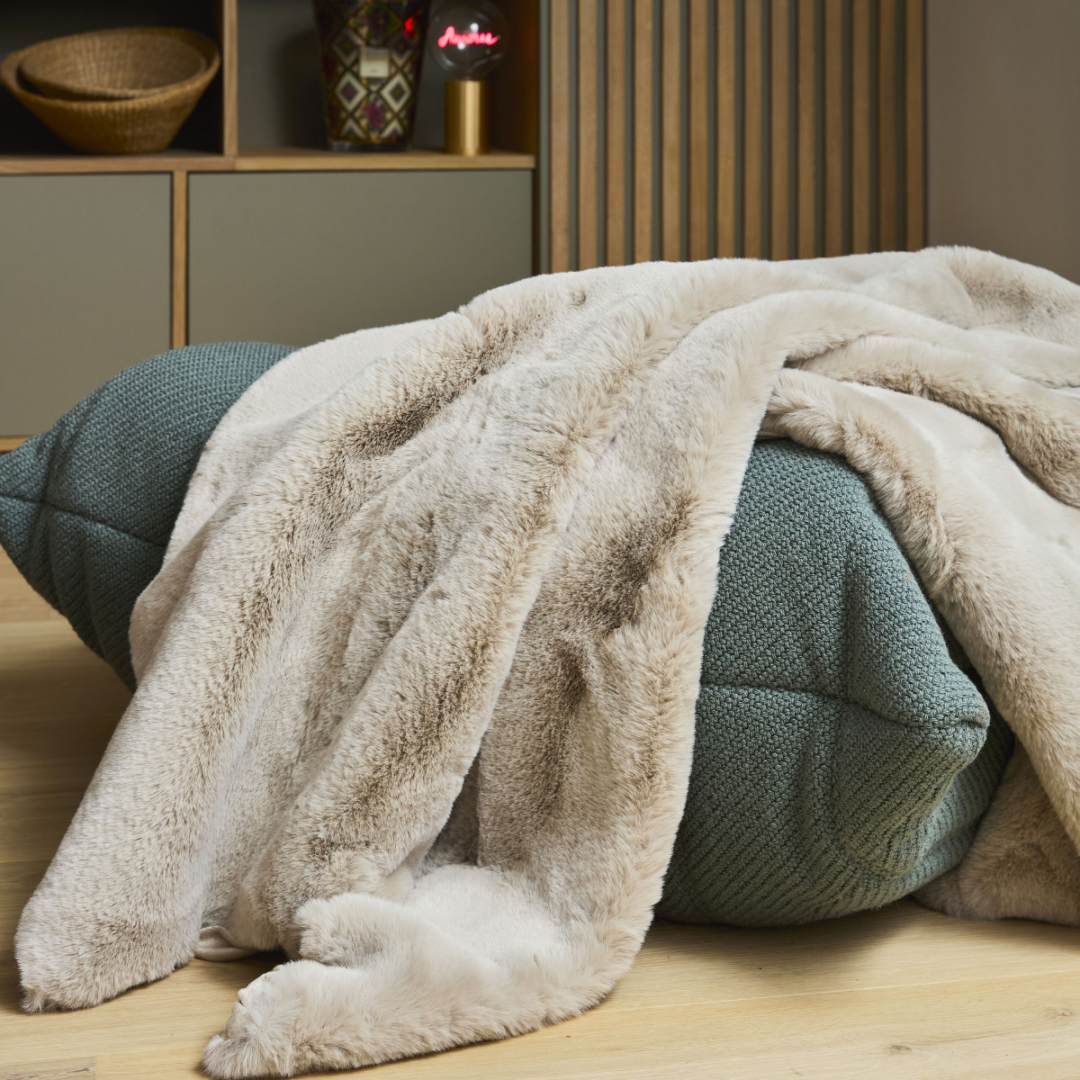 Plaid imitation fourrure 130x180 cm VICTOR beige, FUTURE HOME