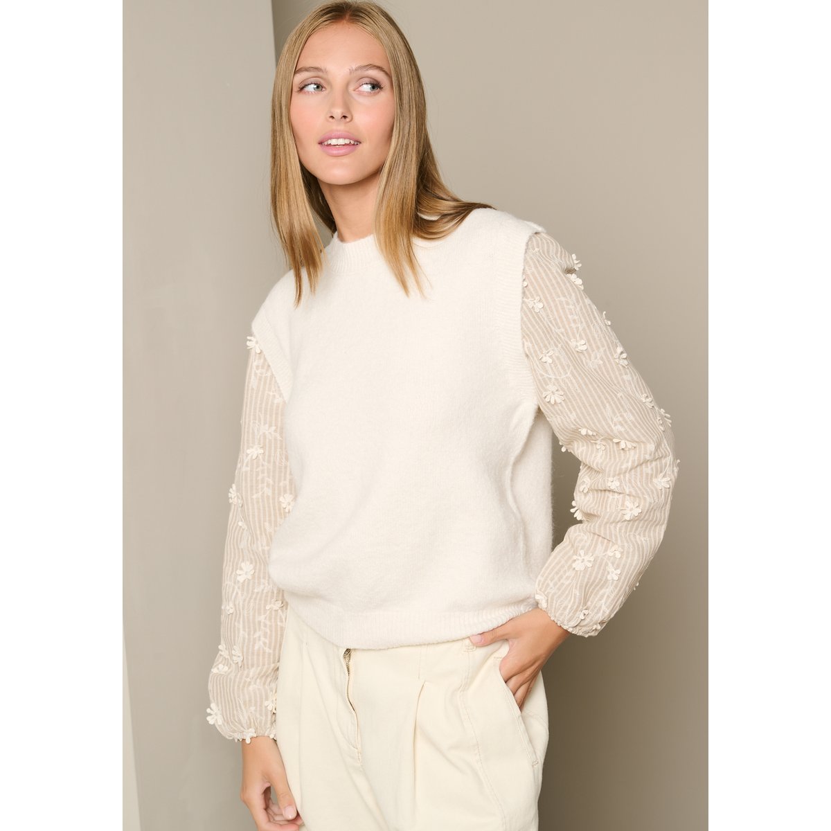 Pull à manches brodées lt beige, LOLALIZA