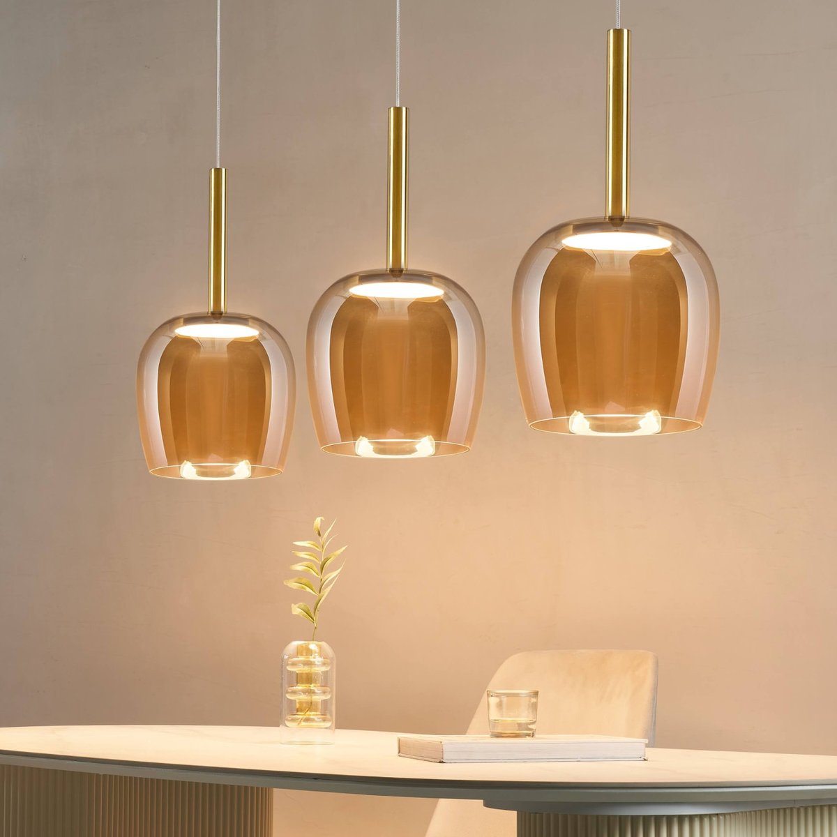 Suspension LED globe élégant - ERISKA ambré et laiton, KOSILUM