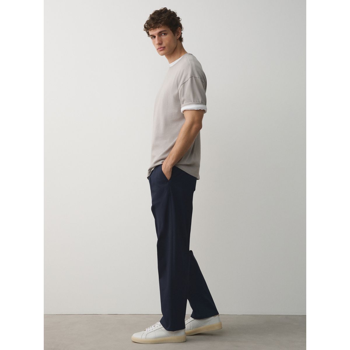 Pantalon chino stretch en coton majoritaire bleu, NEXT