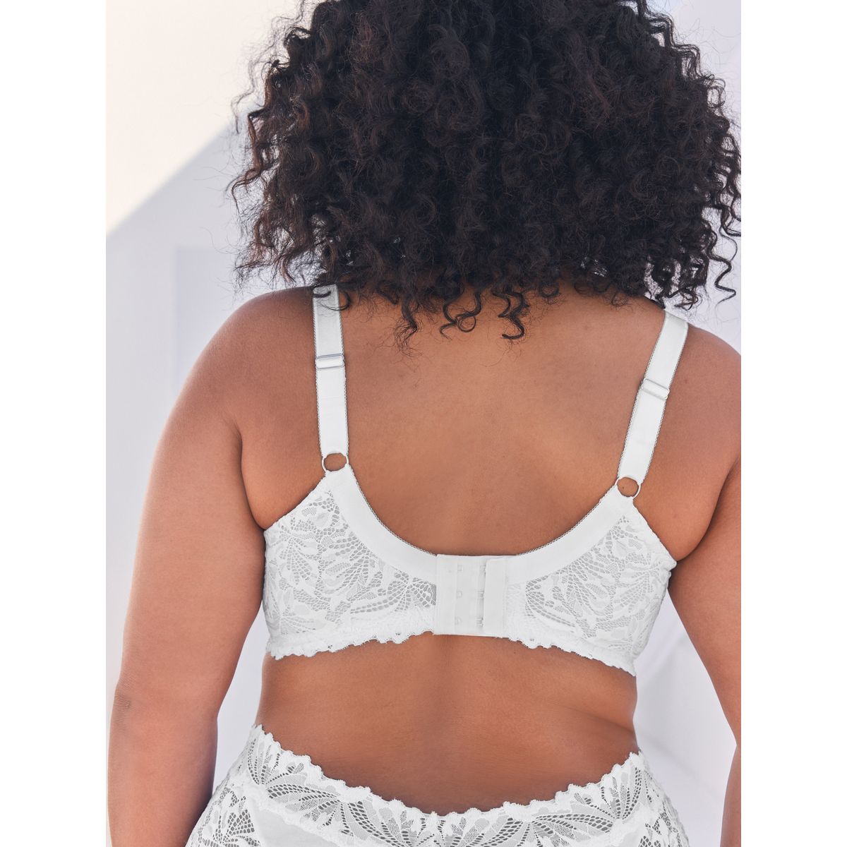 Soutien-gorge effet minimiseur blanc, NEXT