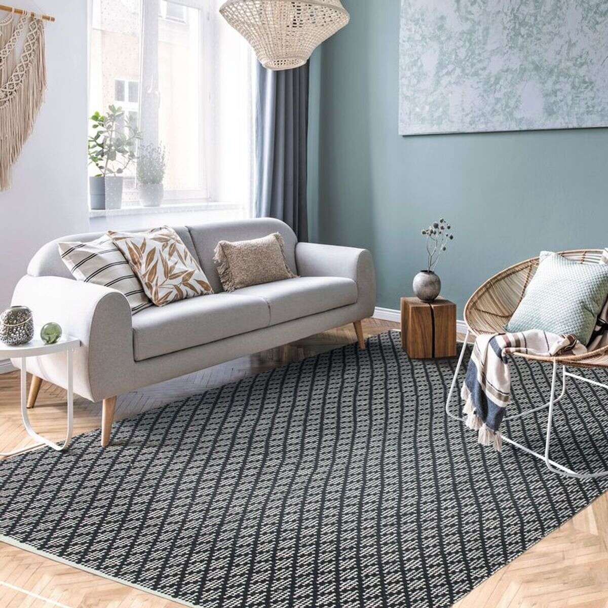 Tapis salon artisanal en coton écru noir, THE DECO FACTORY