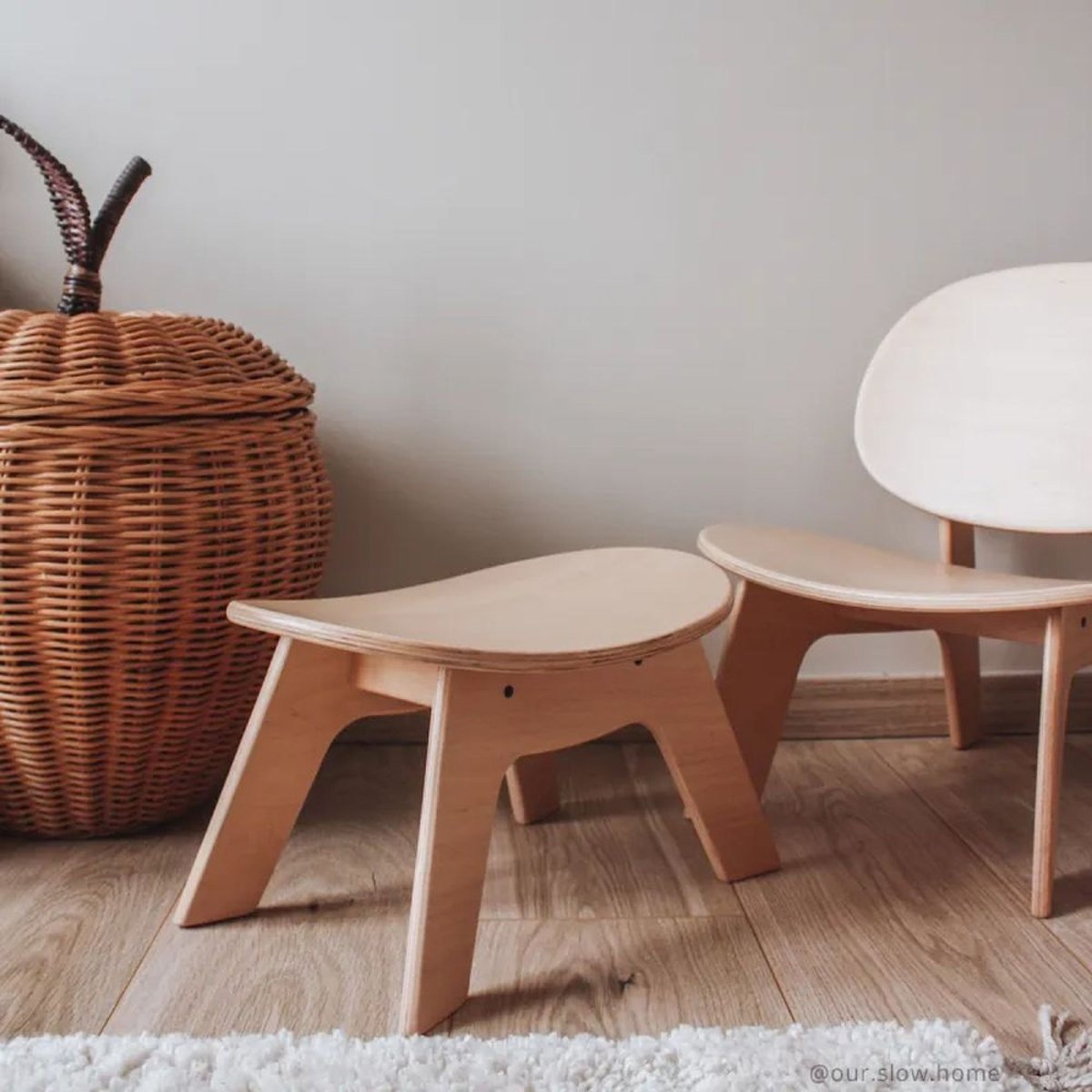 Tabouret enfant en bois Hiro Stool bois clair, CHARLIE CRANE