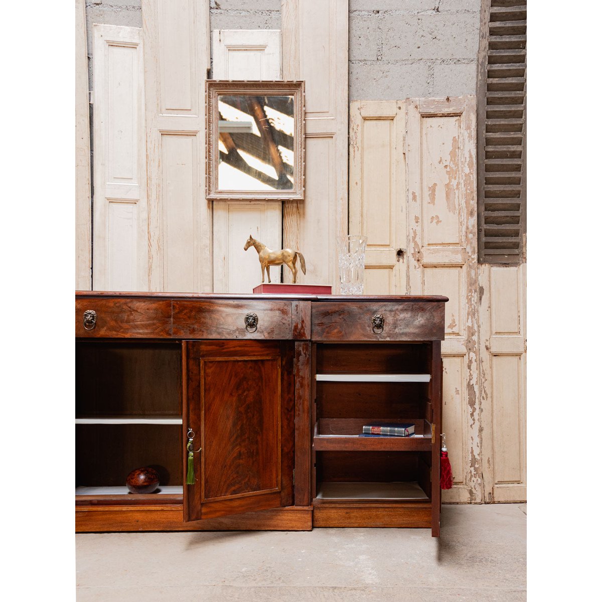 Enfilade en bois massif Margaret N°379 - Bon état bois foncé, DEBONGOUT