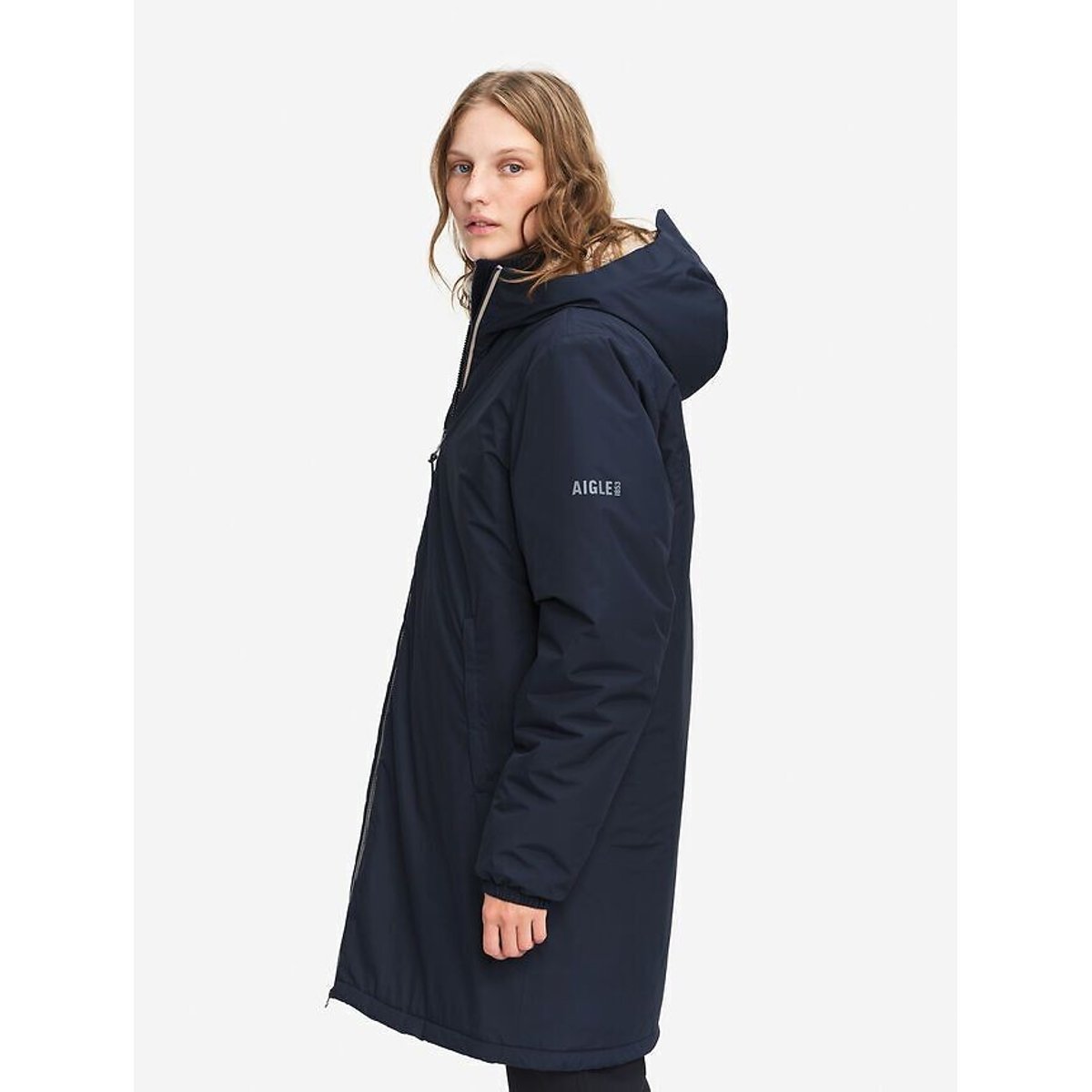Parka Rainpack 90+ acolchada, con forro de sherpa MTD REPREVE azul marino, AIGLE