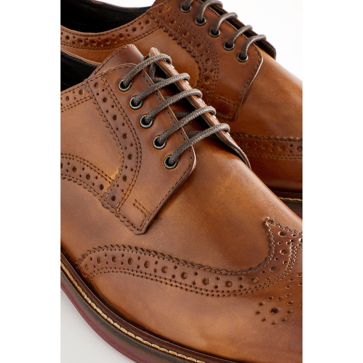 Chaussures richelieu cuir contrastantes marron fauve, NEXT
