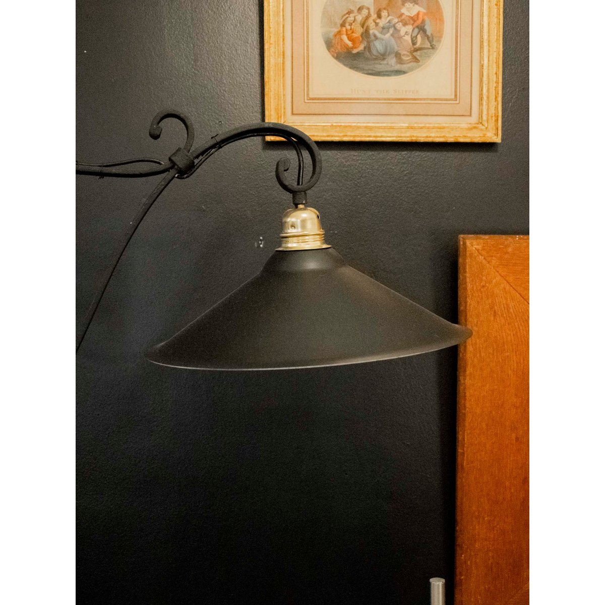 Grande lampe en fer forgé noir Suzanne N°595 - Bon état noir, DEBONGOUT
