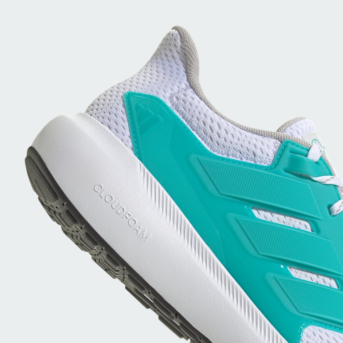 Chaussure Mercedes - Amg Petronas Formula One Team Ultimashow 2.0 Chaussure Mercedes - Amg Petronas Formula One Team Ultimashow 2.0 cloud white / semi mint rush / core black, adidas Performance