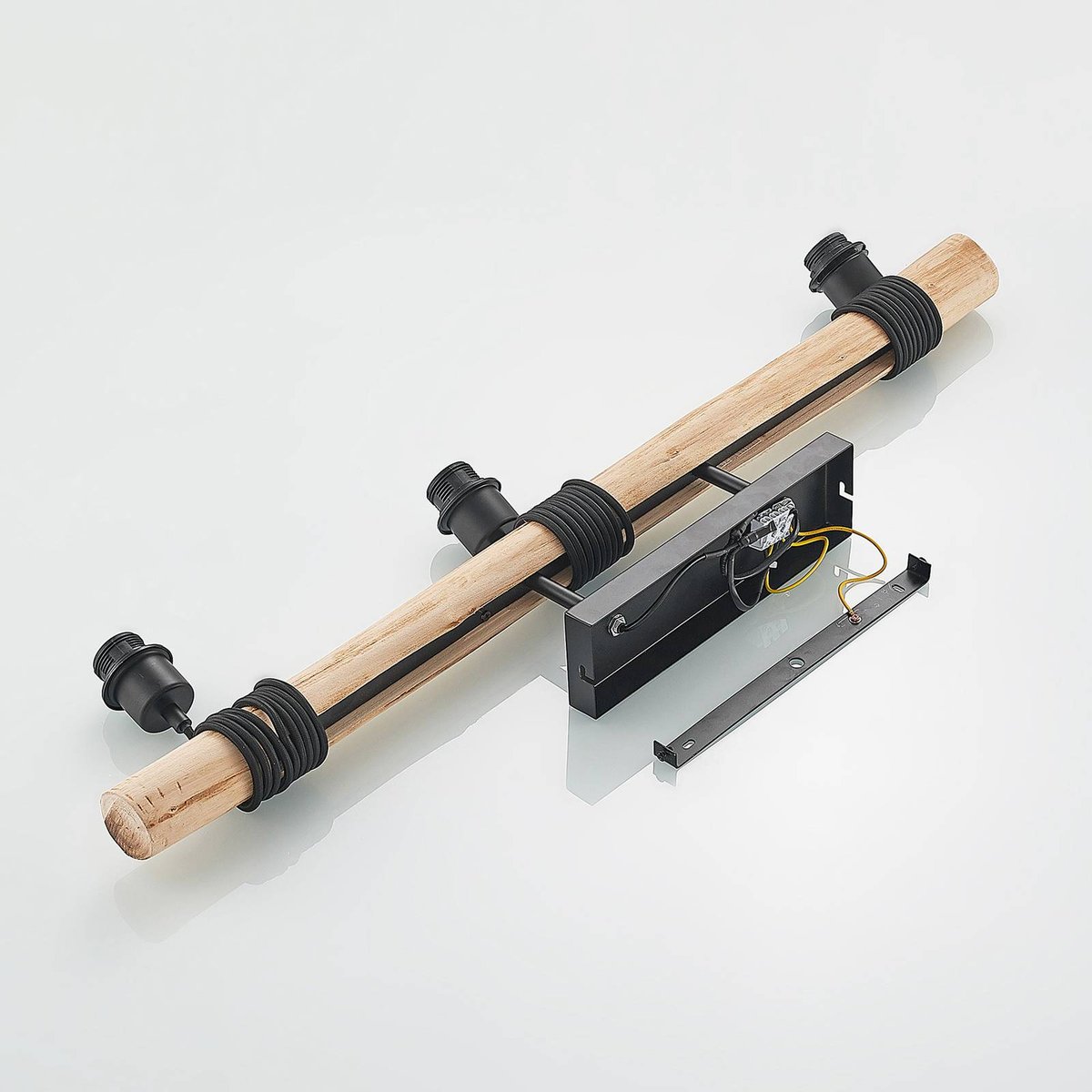Suspension en textile jeunes, Amilia bois naturel, rouge, gris, noir, LINDBY