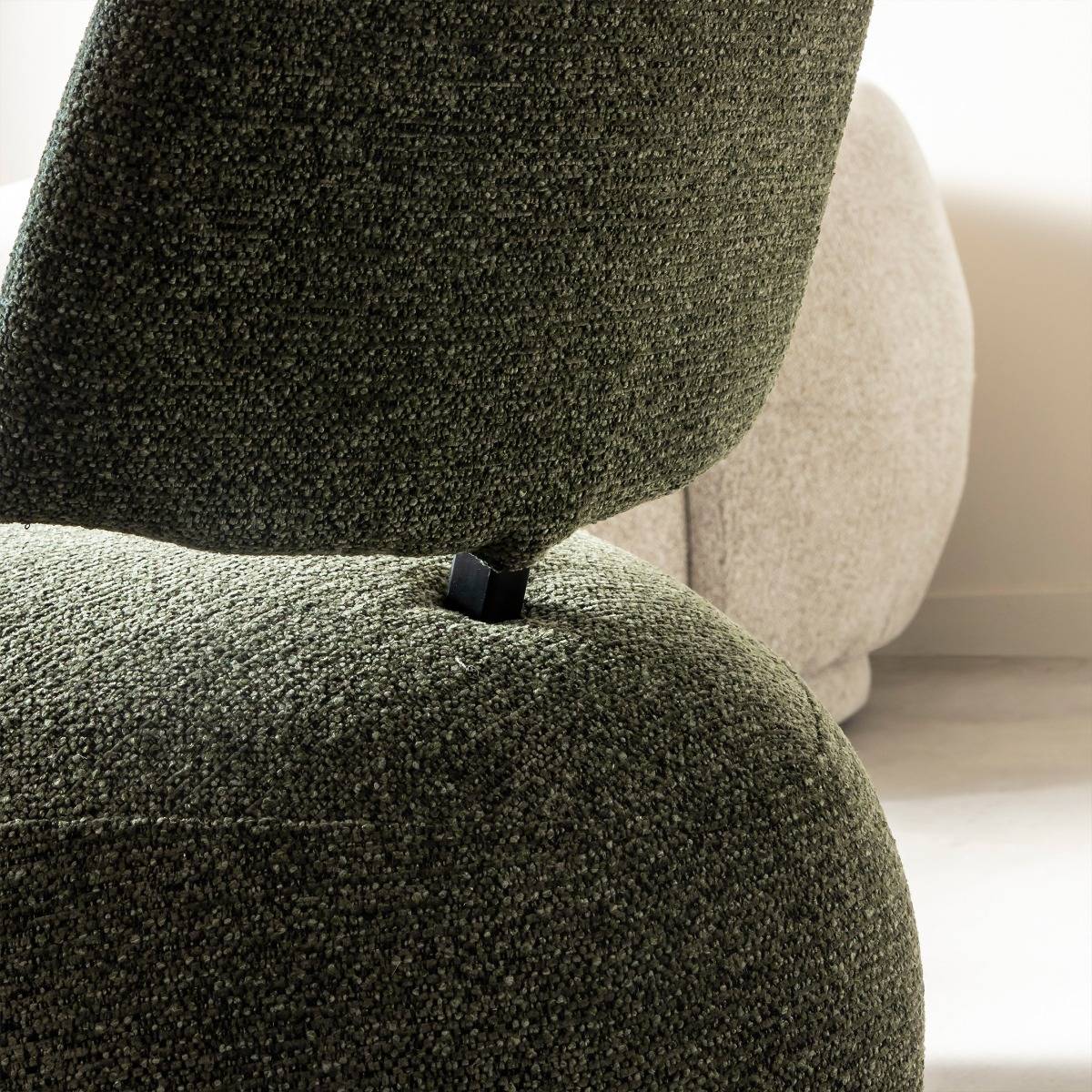 Fauteuil en tissu bouclette TÉRÉSIA vert, MADE IN MEUBLES 