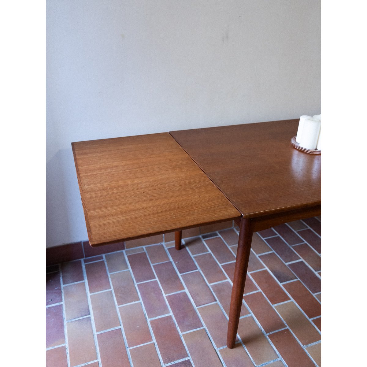 Table à manger à rallonge Karla N°1234 - Bon état bois foncé, DEBONGOUT
