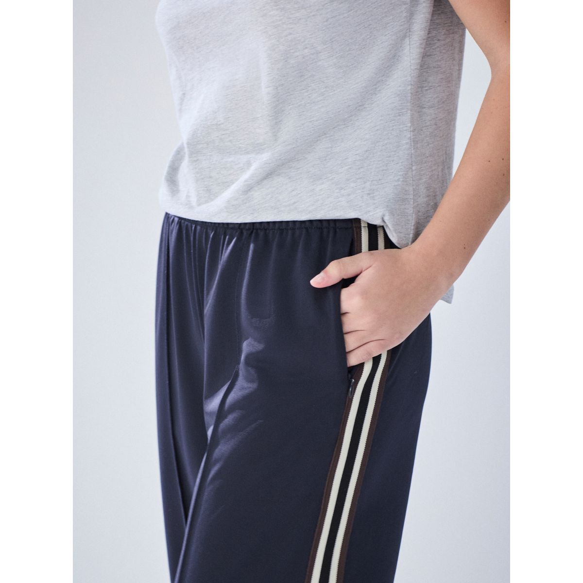 Pantalon large avec rayures sur le côté bleu marine, NEXT