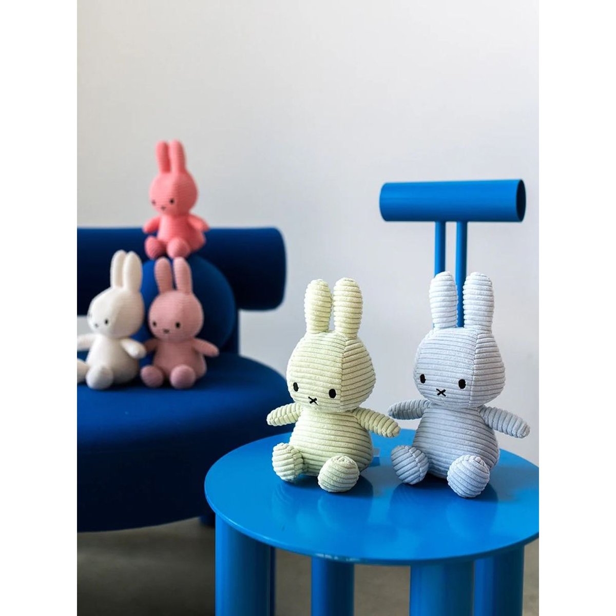 Peluche lapin Miffy velours côtelé éco 23 cm menthe, BON TON TOYS