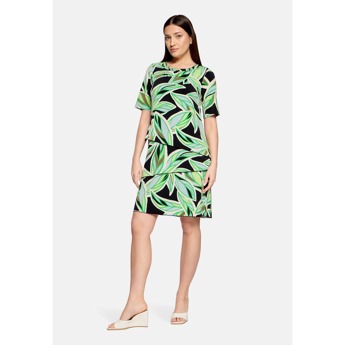 Robe à volants manches courtes green/cream, BETTY BARCLAY
