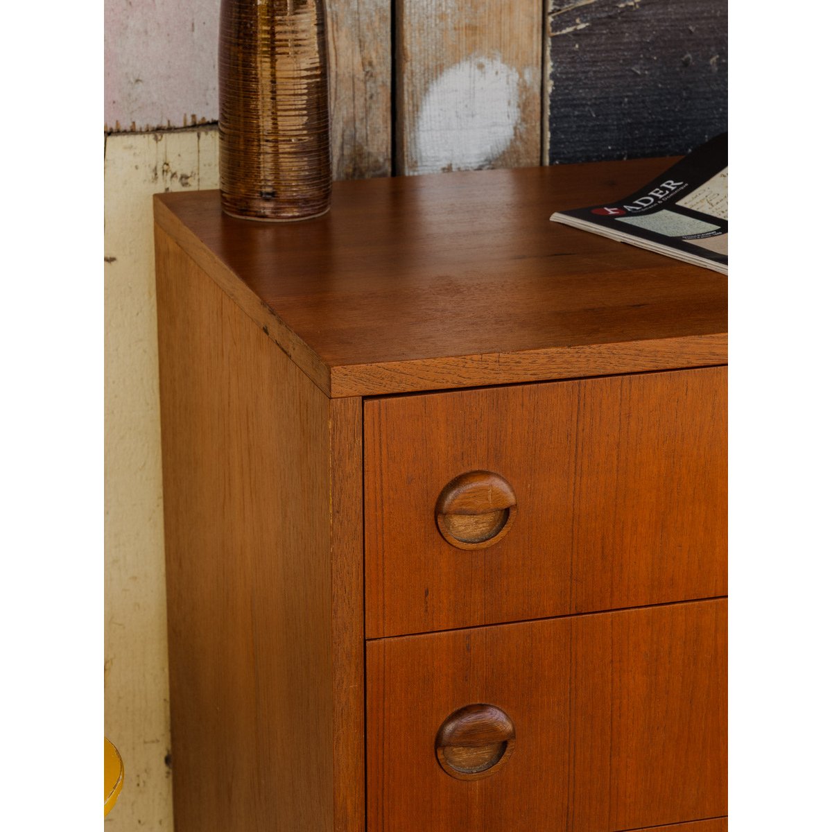 Commode en teck Olga N°675 - Bon état bois foncé, DEBONGOUT