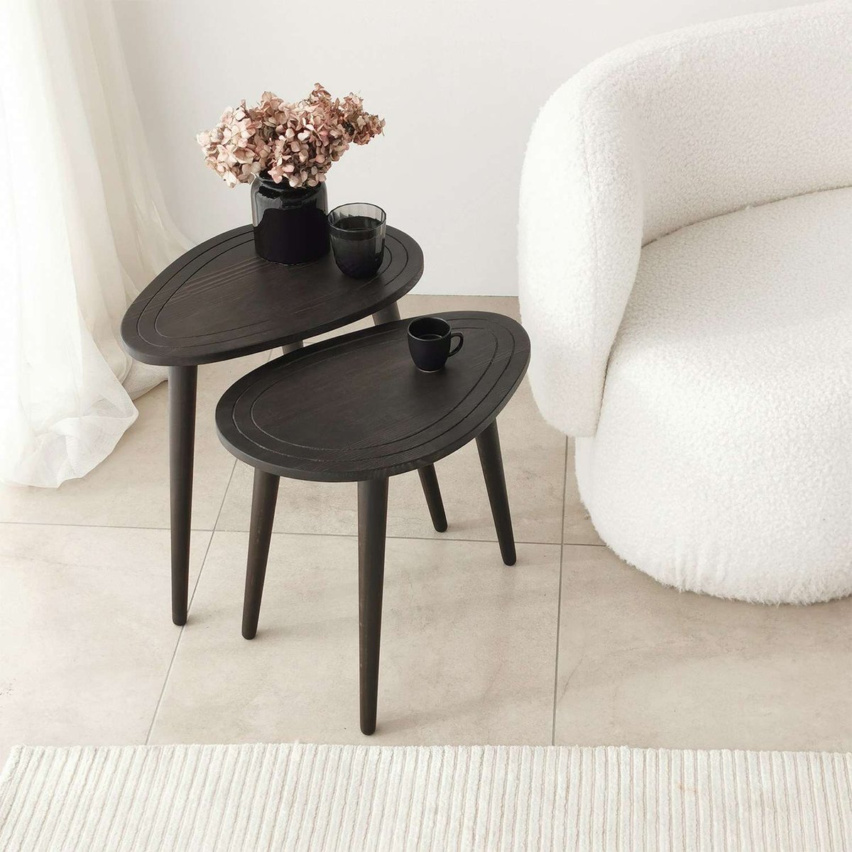 Ensemble de 2 tables d'appoint organiques en bois massif THÉODORE gris foncé, TOILINUX