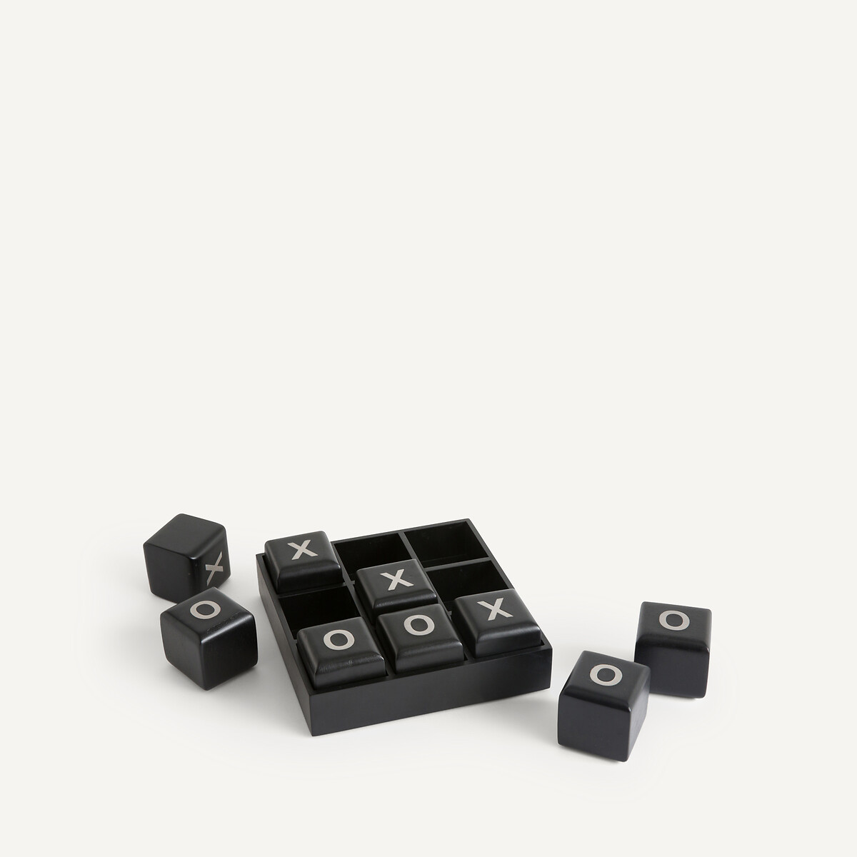 Jeu tic tac toe en manguier teinté, Morpha noir, AM.PM