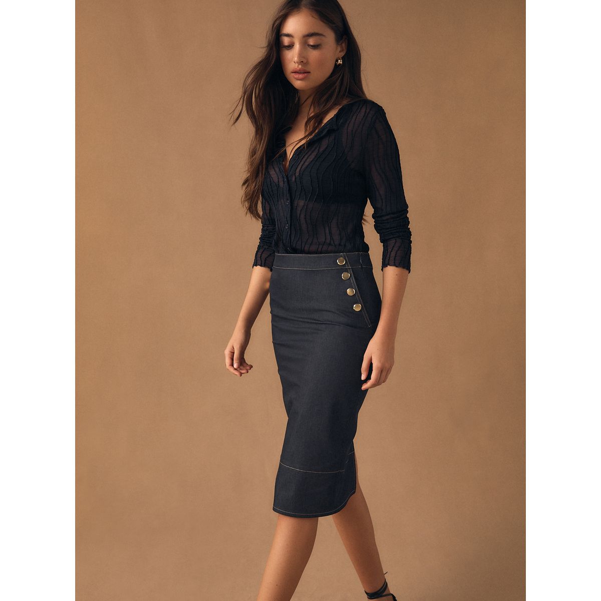 Jupe mi-longue avec boutons dorés look denim, NEXT