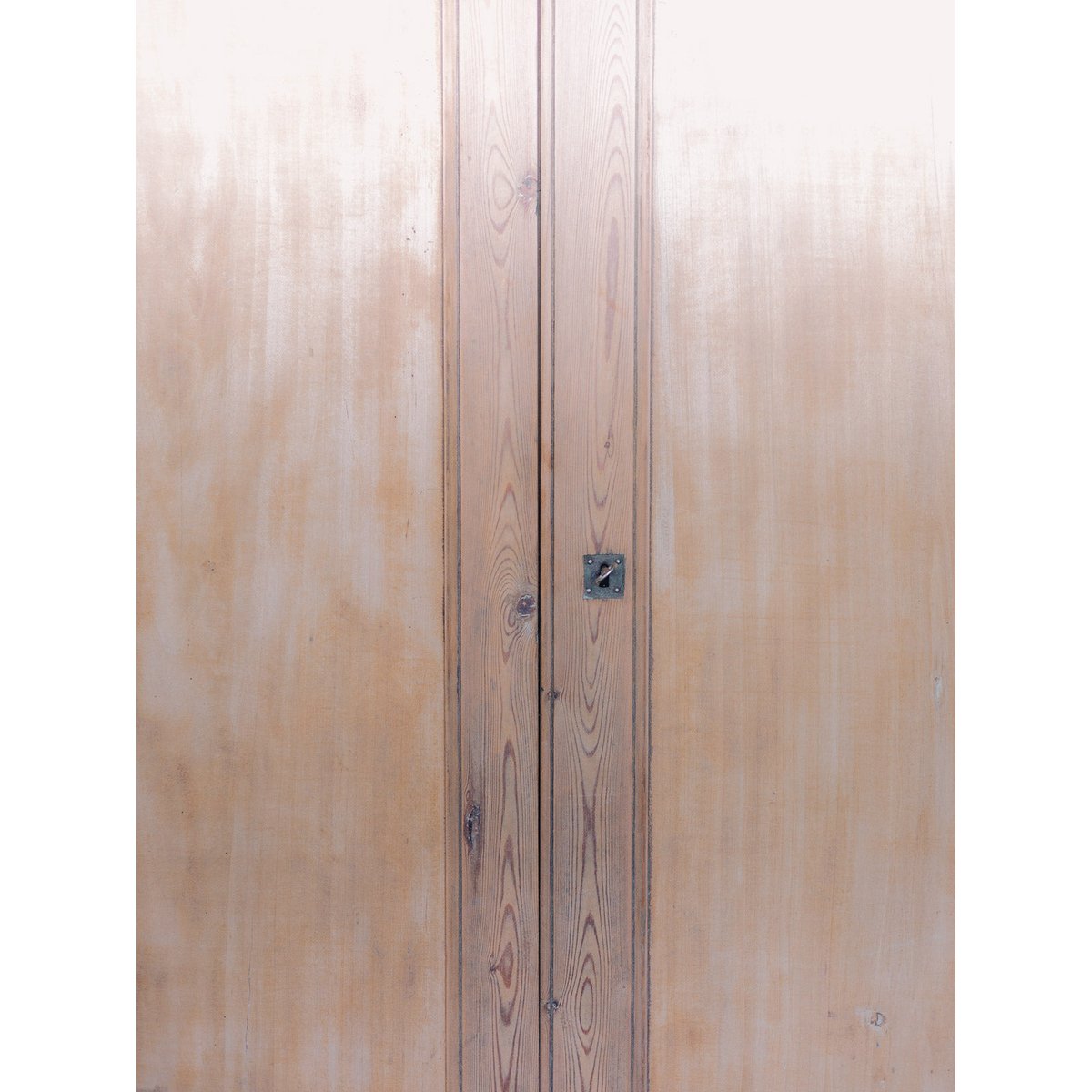 Armoire de campagne en bois clair rénovée Blandine N°501 - Bon état bois clair, DEBONGOUT
