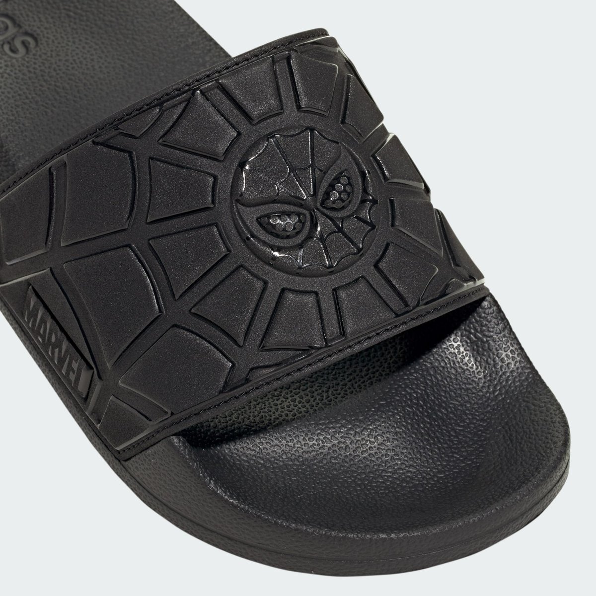 Claquette De Douche Adilette Adidas Marvel Spider-Man Claquette De Douche Adilette Adidas Marvel Spider-Man core black / core black / core black, ADIDAS SPORTSWEAR