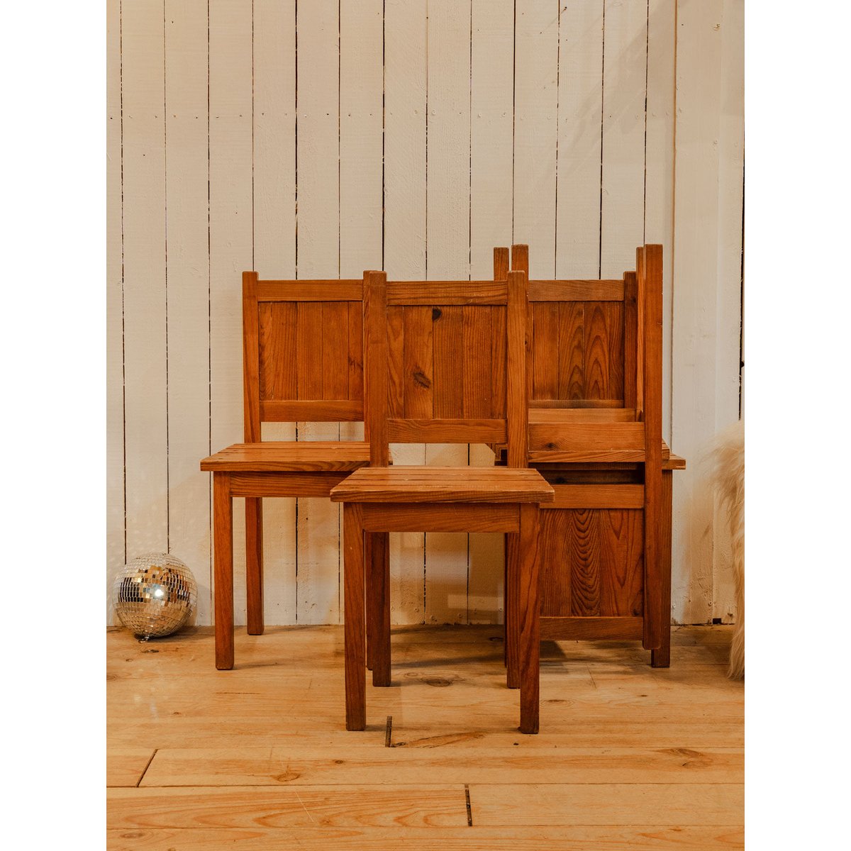 Lot de 4 chaises en bois Claude N°800 - Bon état bois, DEBONGOUT
