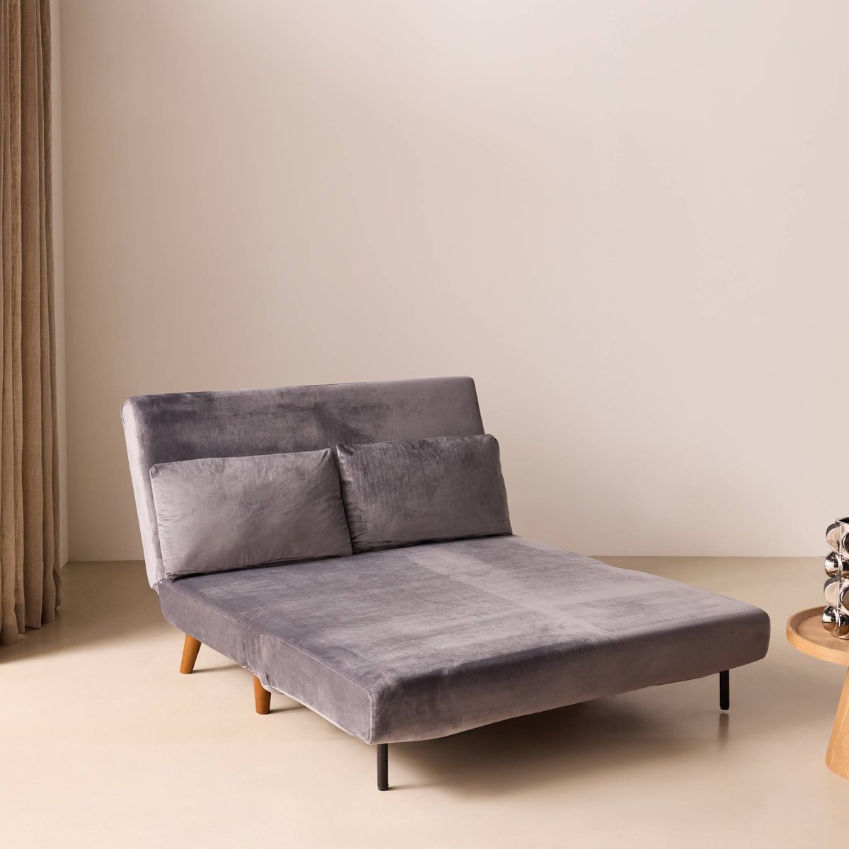 Canapé convertible 2 places velours, pieds bois GUESTA gris foncé, SWEEEK