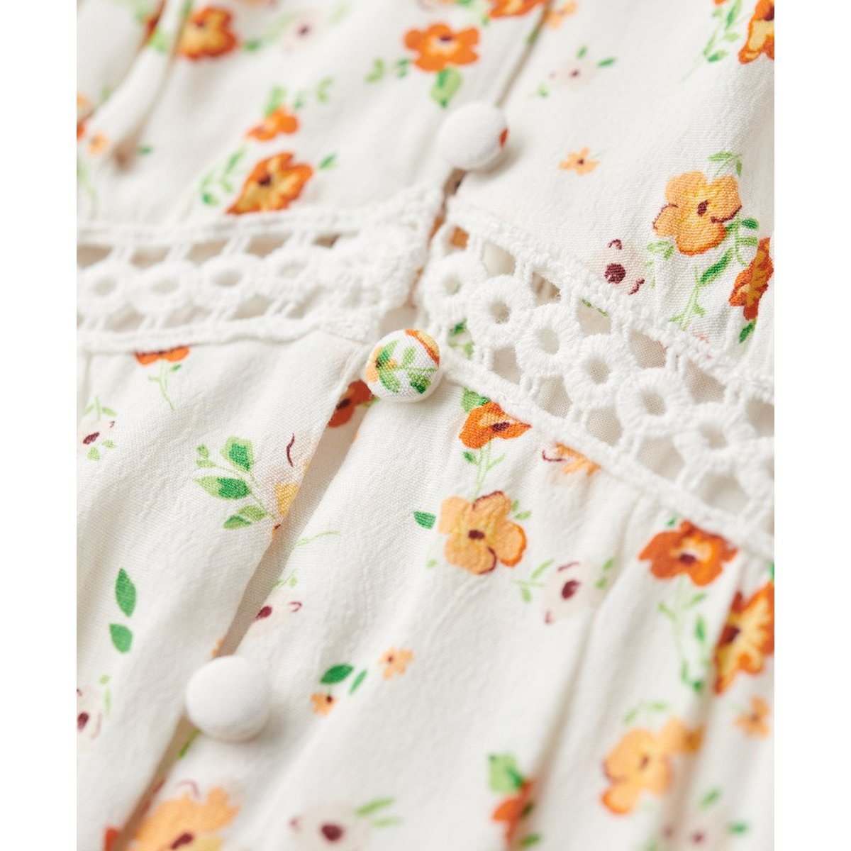 Robe caraco à col V et liseré en dentelle petites fleurs blanches, SUPERDRY