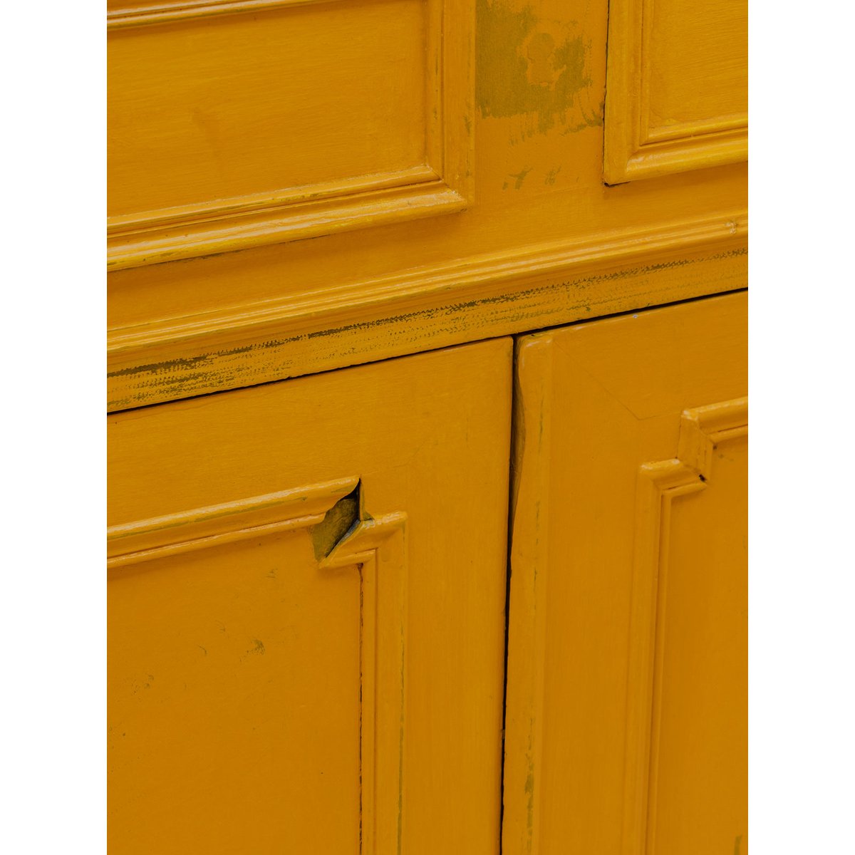 Buffet en bois jaune moutarde Gilbert N°1908 - Bon état bois clair, DEBONGOUT