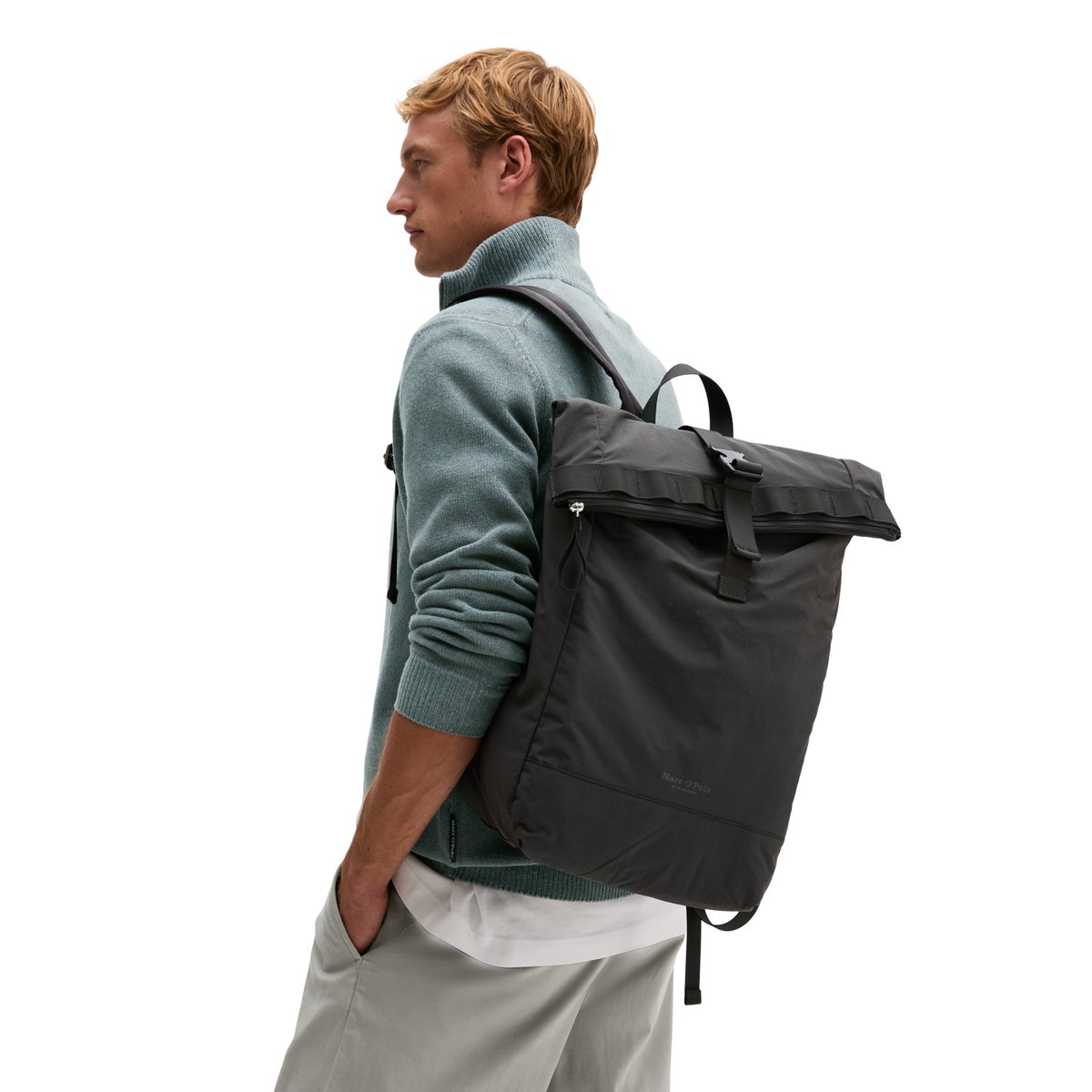 Sac à dos modèle Larry en nylon recyclé hydrofuge gris, MARC O'POLO