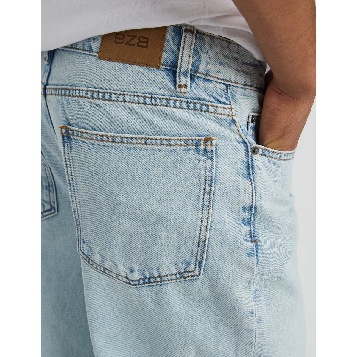 Jean loose bleach bleu clair, BZB