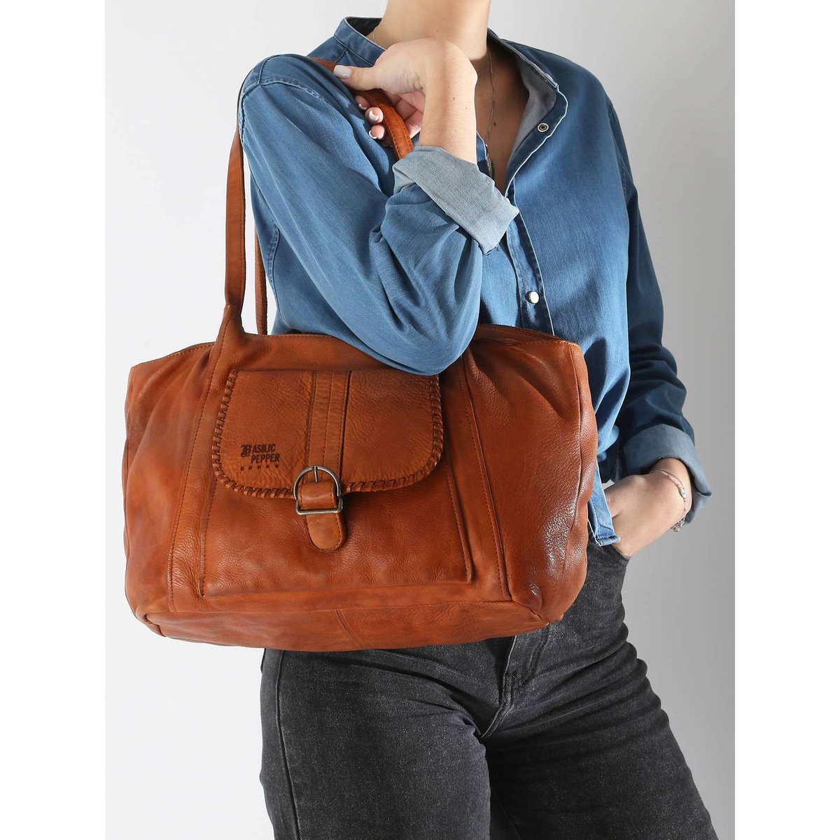 sac porté épaule Utility cuir tan, BASILIC PEPPER