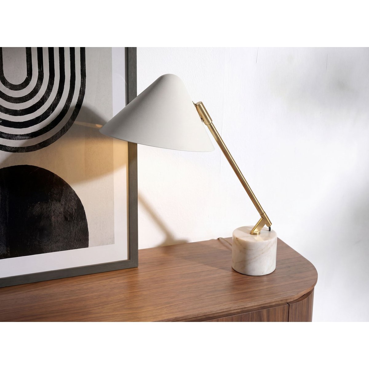 Lampe de table en acier poli avec base en marbre céramique blanc | or, ANGEL CERDA