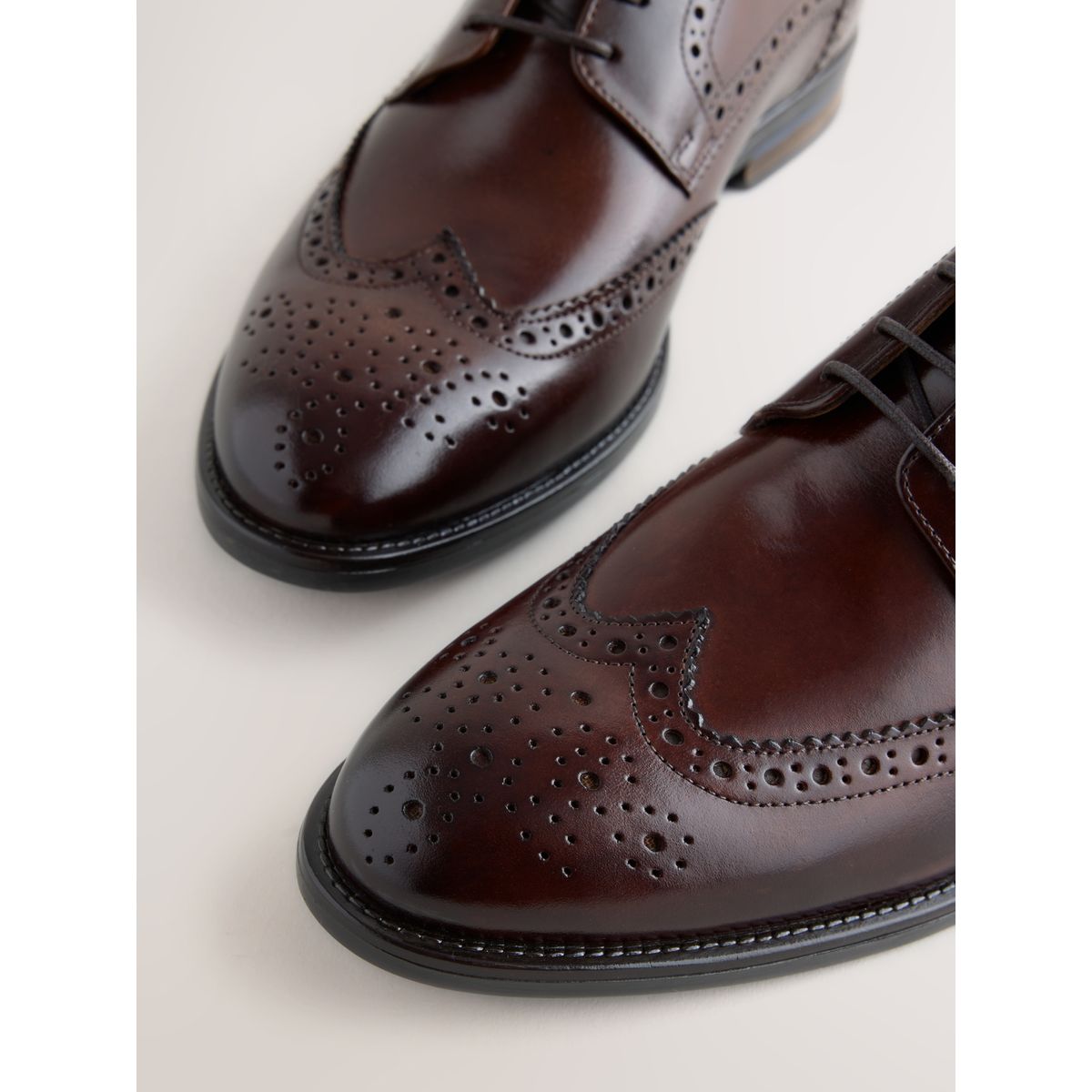 Chaussures richelieu à bout golf marron, NEXT