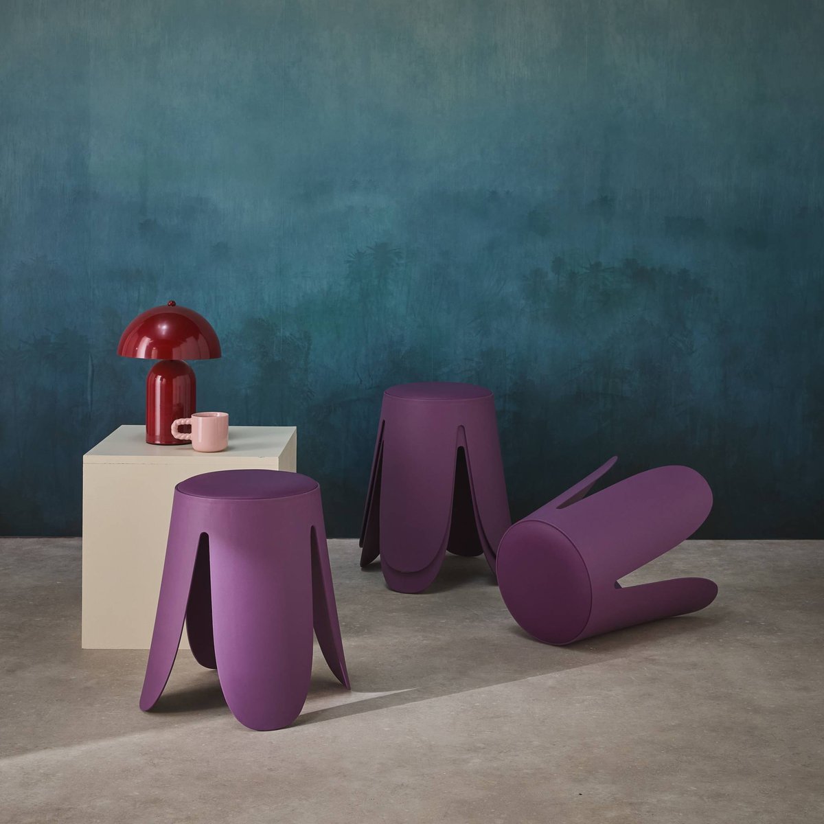 Tabouret empilable simili cuir (lot de 4) NIKI bleu, SWEEEK